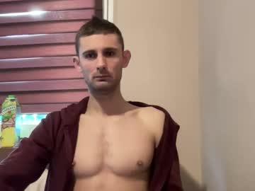 Tommilovee Chaturbate stream image from April 05, 2026