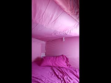 Themiraluxeofficial Chaturbate stream image from April 05, 2026