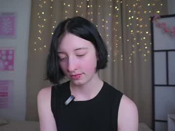Luvenianitschke Chaturbate stream image from April 05, 2026