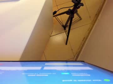Roxanedewalle Chaturbate stream image from April 05, 2026