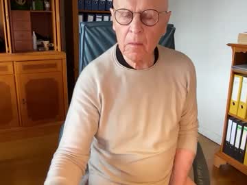 Reteid Chaturbate stream image from April 05, 2026