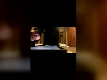 Slyneck Chaturbate stream image from April 05, 2026