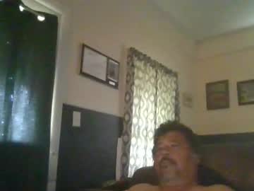 Woperator12 Chaturbate stream image from April 05, 2026