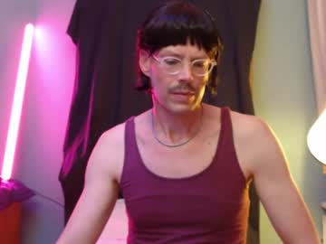 Cosmiclovercat Chaturbate stream image from April 05, 2026