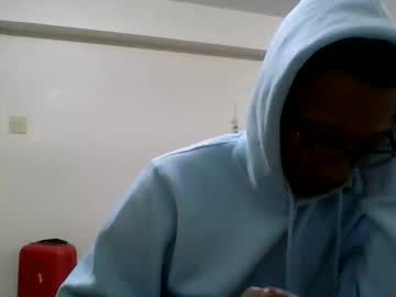 Chocolatinhermoso Chaturbate stream image from April 05, 2026