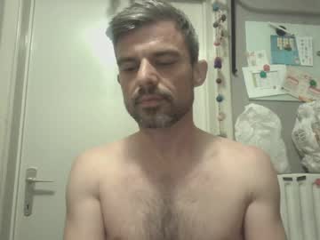 Vuiljoske Chaturbate stream image from April 05, 2026
