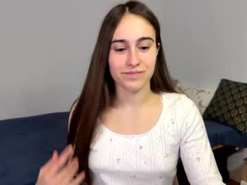 Alicekollt Chaturbate stream image from April 06, 2026