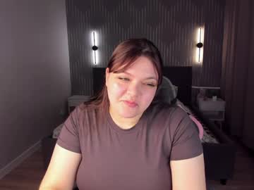 Evelyne_Loo Chaturbate stream image from April 06, 2026