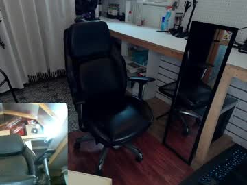 Blakenextdoor Chaturbate stream image from April 06, 2026