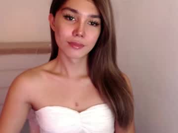 Skyllerkent Chaturbate stream image from April 06, 2026
