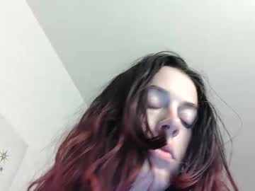 Prettibritti Chaturbate stream image from April 06, 2026