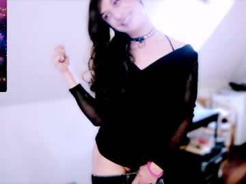 Janetrans Chaturbate stream image from April 06, 2026