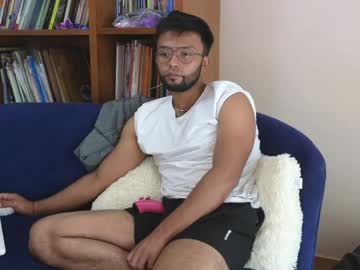 Bbctoptwink Chaturbate stream image from April 06, 2026
