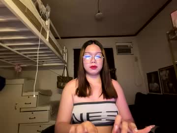 Foxieeealona Chaturbate stream image from April 06, 2026