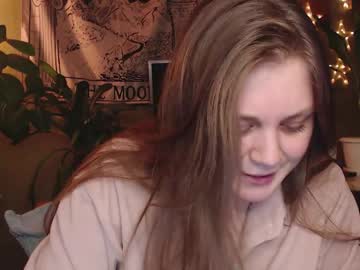 Alisashy666 Chaturbate stream image from April 06, 2026