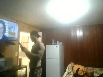 Charlesb13 Chaturbate stream image from April 07, 2026