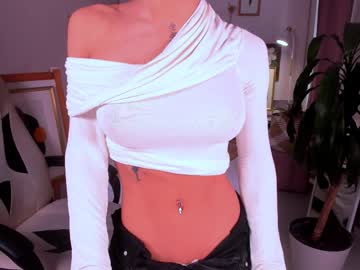 Irma_Dust Chaturbate stream image from April 07, 2026