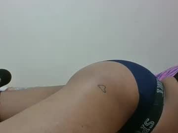 Pretty_Roll Chaturbate stream image from April 07, 2026