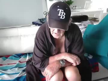Smallpenisbigtongue Chaturbate stream image from April 07, 2026