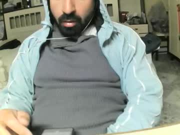 Hugeveiny Chaturbate stream image from April 07, 2026