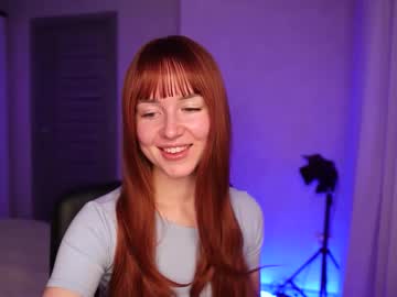 Foxxyjulina Chaturbate stream image from April 07, 2026