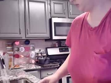 Elinareign Chaturbate stream image from April 08, 2026