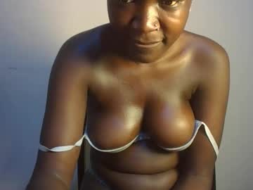 Pretty_Lucie Chaturbate stream image from April 08, 2026