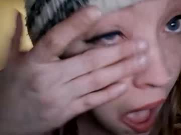 Shygirlsky Chaturbate stream image from April 08, 2026