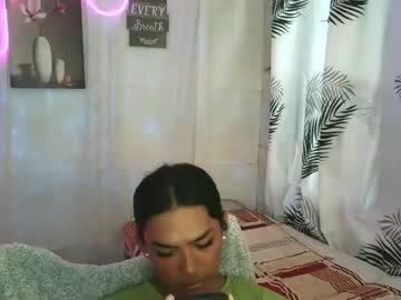 Ur_Dazzlingmorenaxx Chaturbate stream image from April 08, 2026