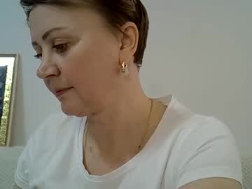 Golden_Kessie Chaturbate stream image from April 08, 2026