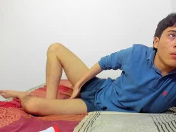 Picaszomilos350 Chaturbate stream image from April 08, 2026