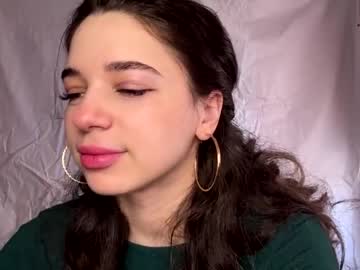Nelliezhu Chaturbate stream image from April 08, 2026
