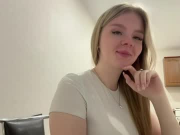 Eddielaursen Chaturbate stream image from April 08, 2026