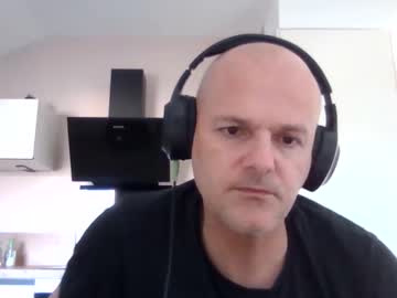 Whiteeaglesrb Chaturbate stream image from April 08, 2026