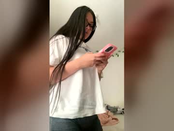 Carolinaw_ Chaturbate stream image from April 08, 2026