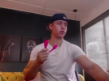 Deivid_Parker Chaturbate stream image from April 08, 2026