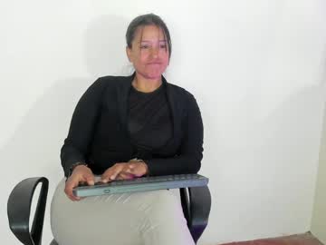 Sharoncute16 Chaturbate stream image from April 08, 2026