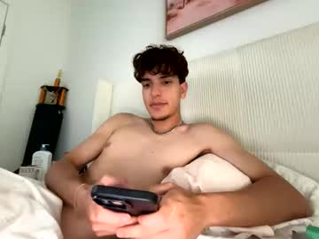 Noahlynx Chaturbate stream image from April 08, 2026