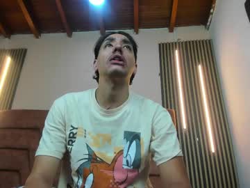 Justinschneider Chaturbate stream image from April 08, 2026