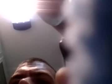 Azza42086 Chaturbate stream image from April 09, 2026