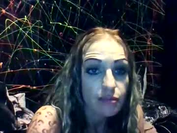 Damnitjanet13 Chaturbate stream image from April 09, 2026