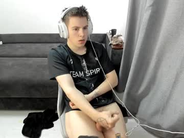 Ray_Hill Chaturbate stream image from April 09, 2026