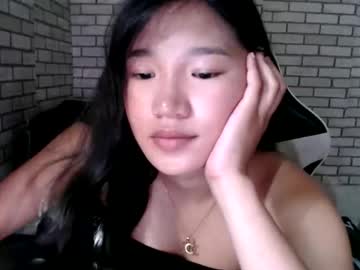 Hoelykalea Chaturbate stream image from April 09, 2026