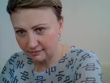 Golden_Kessie Chaturbate stream image from April 09, 2026