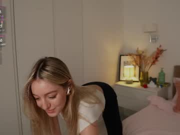Sophiebelll Chaturbate stream image from April 09, 2026