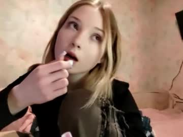 Elaynecinco Chaturbate stream image from April 09, 2026