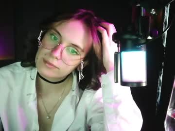Shy_Miracle Chaturbate stream image from April 09, 2026