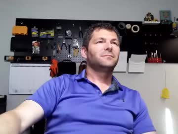 Wife_Hunt3r Chaturbate stream image from April 09, 2026