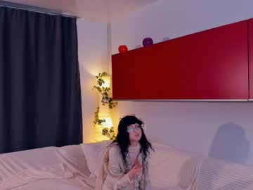 Cherrylanding Chaturbate stream image from April 09, 2026