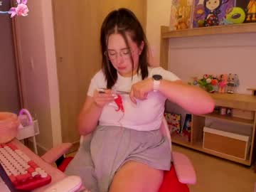 Lauu_R Chaturbate stream image from April 09, 2026